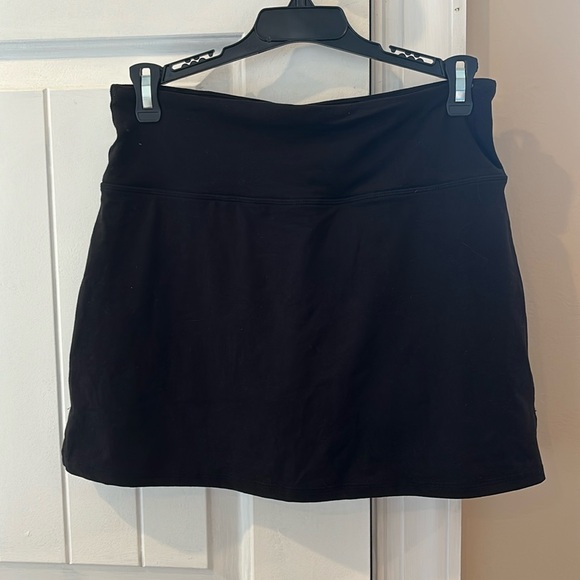 Dresses & Skirts - Women’s Small Black Skirt